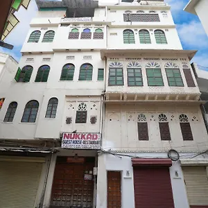 Pensión Nukkad Near Palace